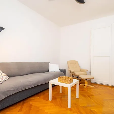 Koki's Nest アパート スプリト